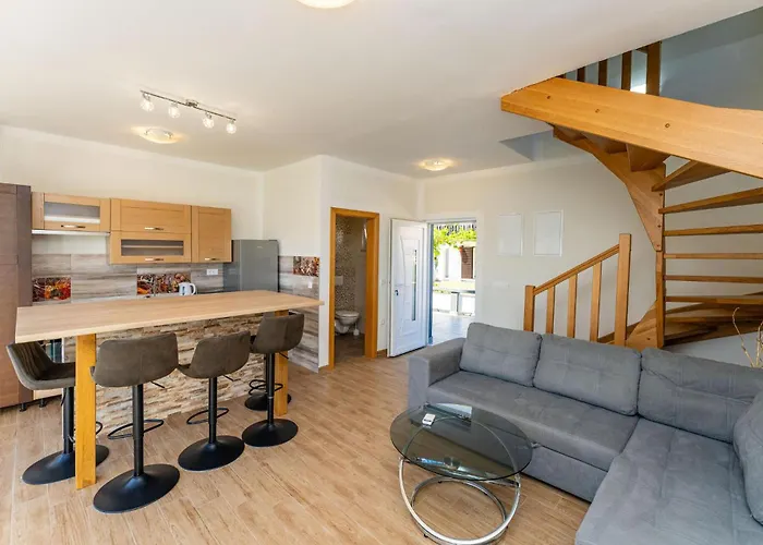 Stunning In With Wifi Apartment *